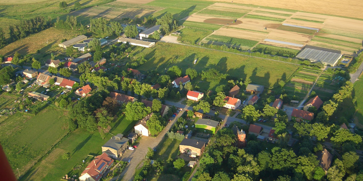 Bild: Die Gemeinde Rohrlack von oben.