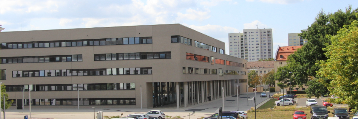 Hauptsitz (Nordseite) Ministerium für Landwirtschaft, Umwelt und Klimaschutz in der Henning-von-Tresckow-Straße, Potsdam.